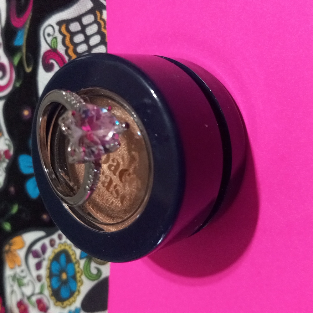 Bundle sparkly heart ring [new]and space case gold eyeshadow from ispy